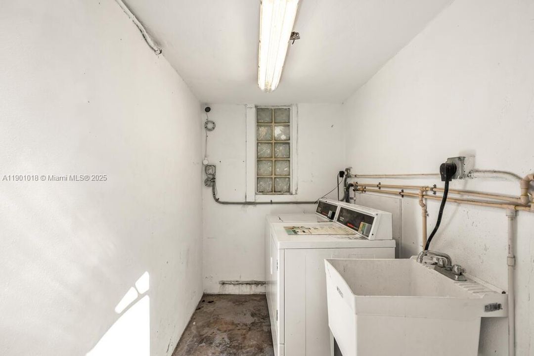 For Sale: $1,900,000 (0 beds, 0 baths, 3040 Square Feet)