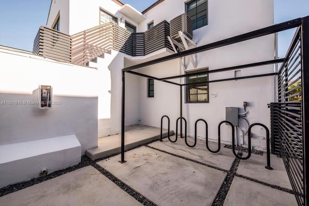 For Sale: $1,900,000 (0 beds, 0 baths, 3040 Square Feet)