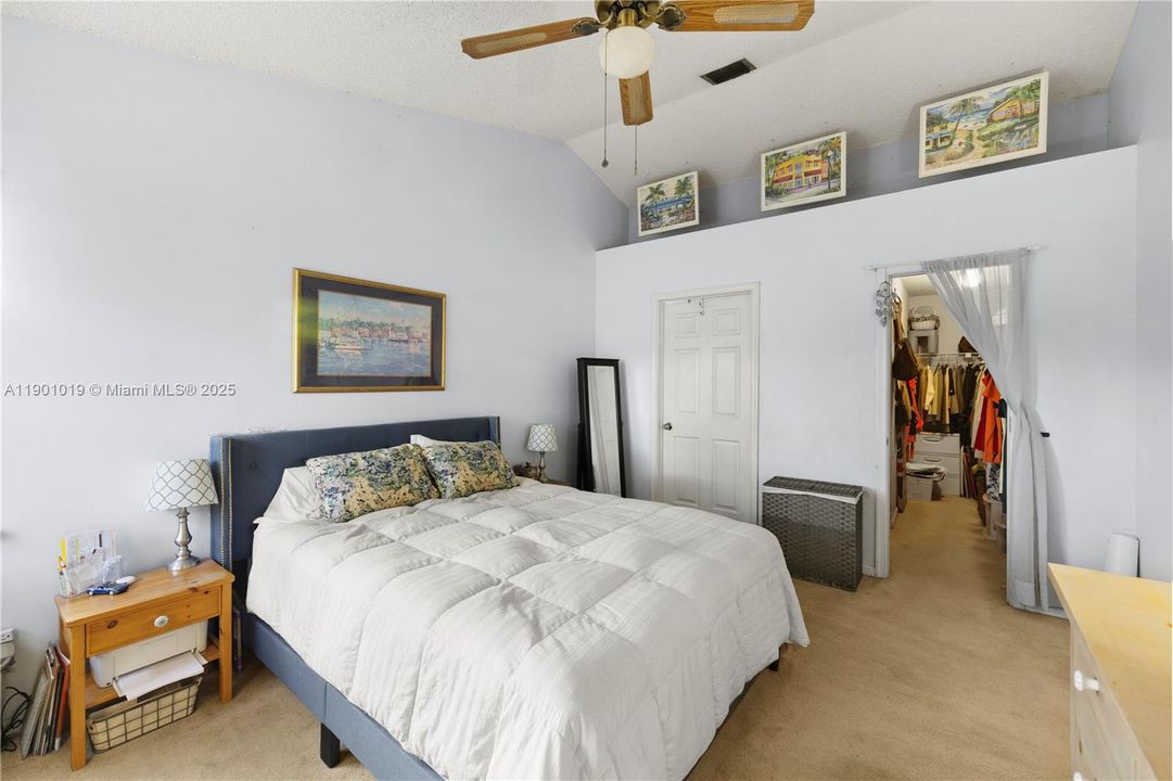 Recently Sold: $399,999 (3 beds, 2 baths, 1614 Square Feet)