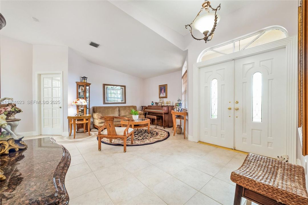 For Sale: $899,000 (4 beds, 2 baths, 2359 Square Feet)