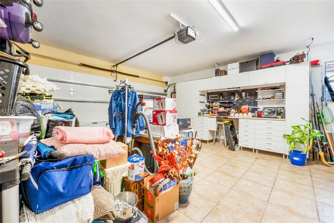 For Sale: $899,000 (4 beds, 2 baths, 2359 Square Feet)