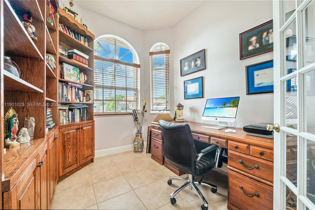 For Sale: $899,000 (4 beds, 2 baths, 2359 Square Feet)