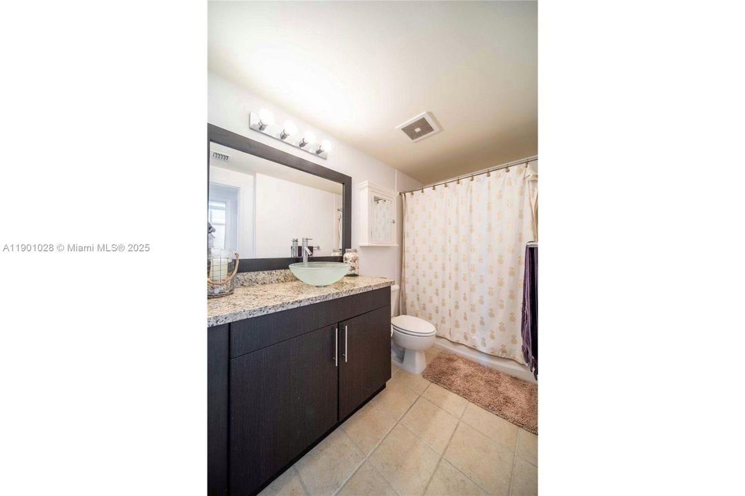 En Venta: $650,000 (2 camas, 2 baños, 1255 Pies cuadrados)