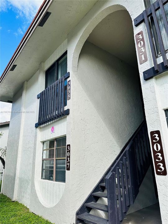 В аренду: $1,850 (2 спален, 2 ванн, 800 Квадратных фут)