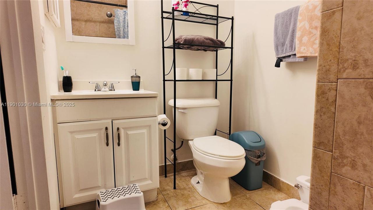 В аренду: $1,850 (2 спален, 2 ванн, 800 Квадратных фут)