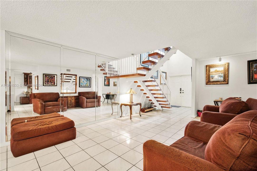 For Sale: $775,000 (4 beds, 3 baths, 2408 Square Feet)