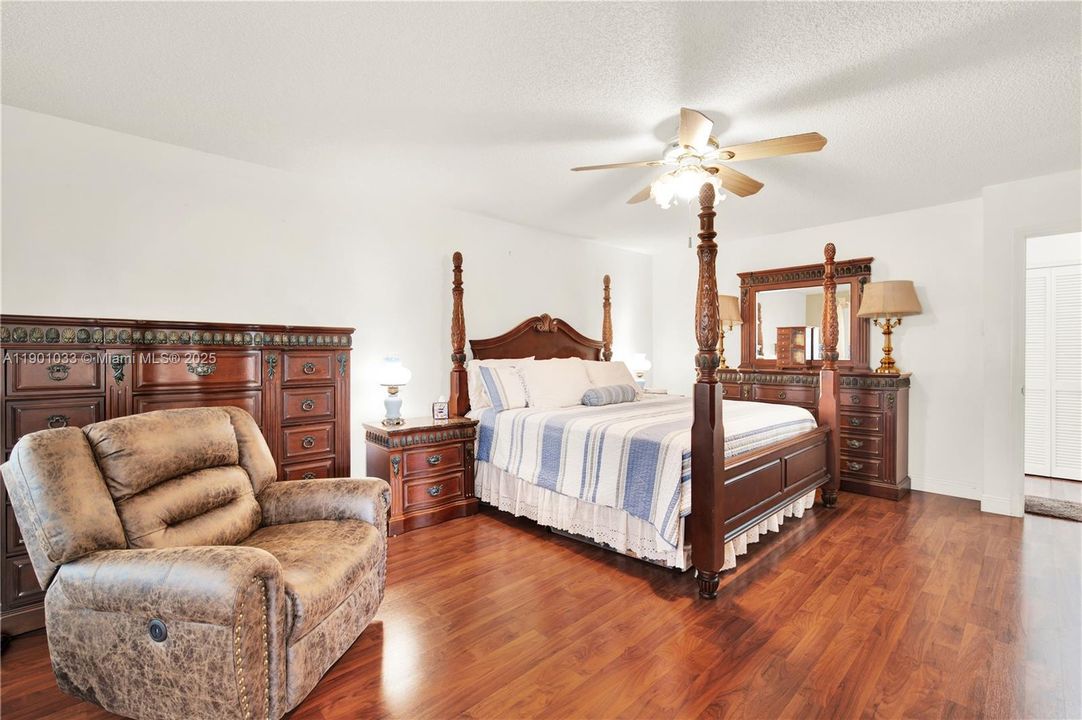 For Sale: $775,000 (4 beds, 3 baths, 2408 Square Feet)