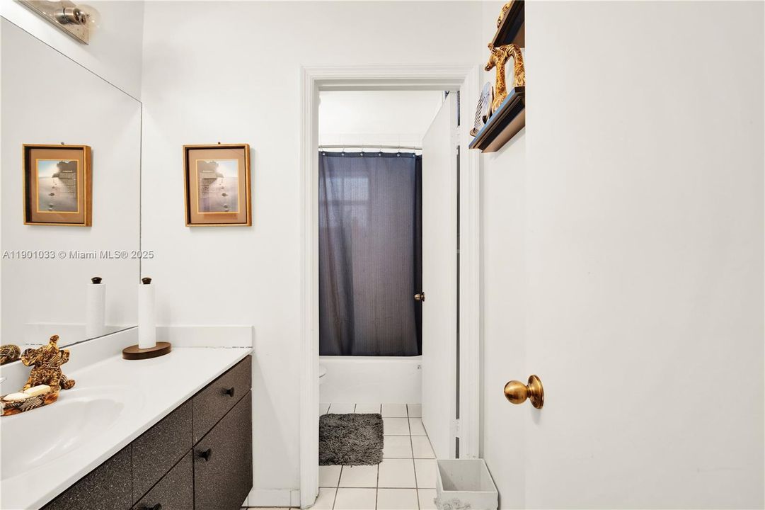 For Sale: $775,000 (4 beds, 3 baths, 2408 Square Feet)