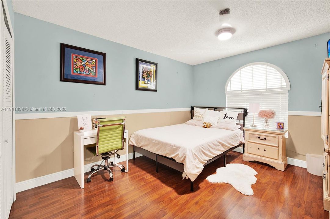 For Sale: $775,000 (4 beds, 3 baths, 2408 Square Feet)