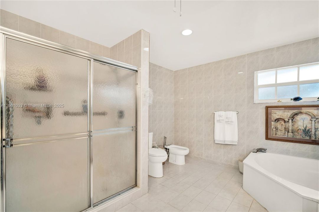 For Sale: $775,000 (4 beds, 3 baths, 2408 Square Feet)