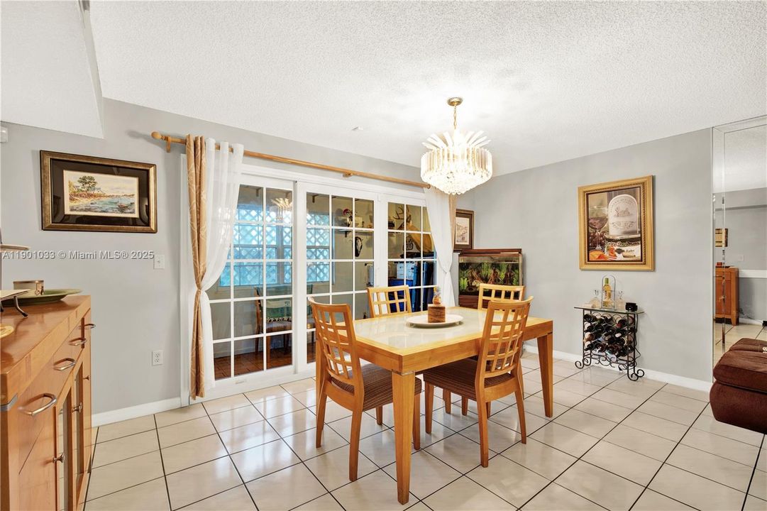 For Sale: $775,000 (4 beds, 3 baths, 2408 Square Feet)