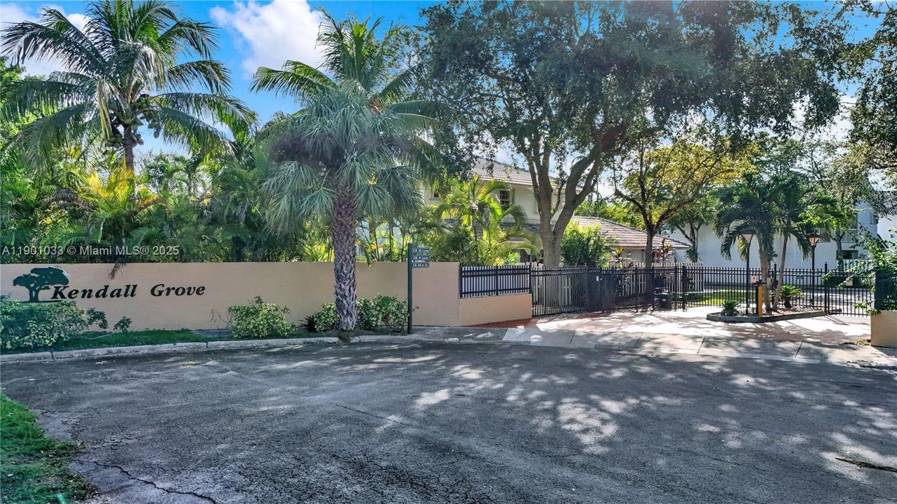 For Sale: $775,000 (4 beds, 3 baths, 2408 Square Feet)