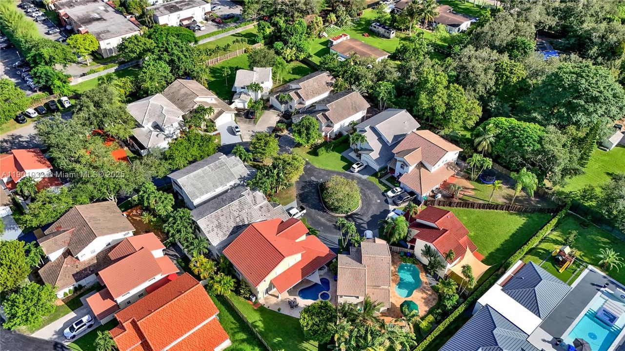 For Sale: $775,000 (4 beds, 3 baths, 2408 Square Feet)