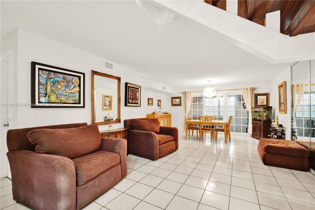 For Sale: $775,000 (4 beds, 3 baths, 2408 Square Feet)