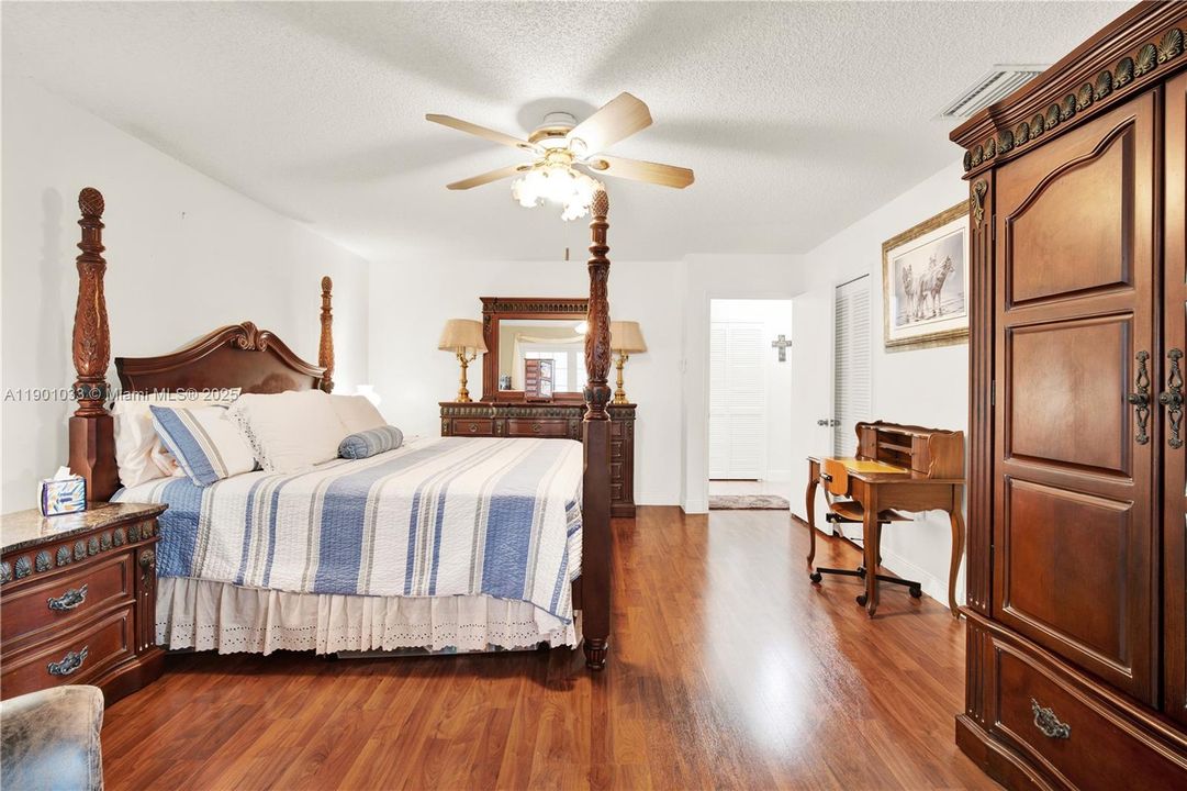 For Sale: $775,000 (4 beds, 3 baths, 2408 Square Feet)