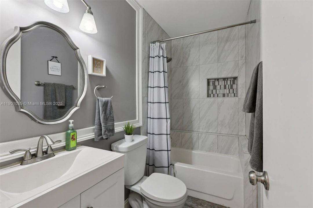 For Sale: $410,000 (2 beds, 2 baths, 1448 Square Feet)