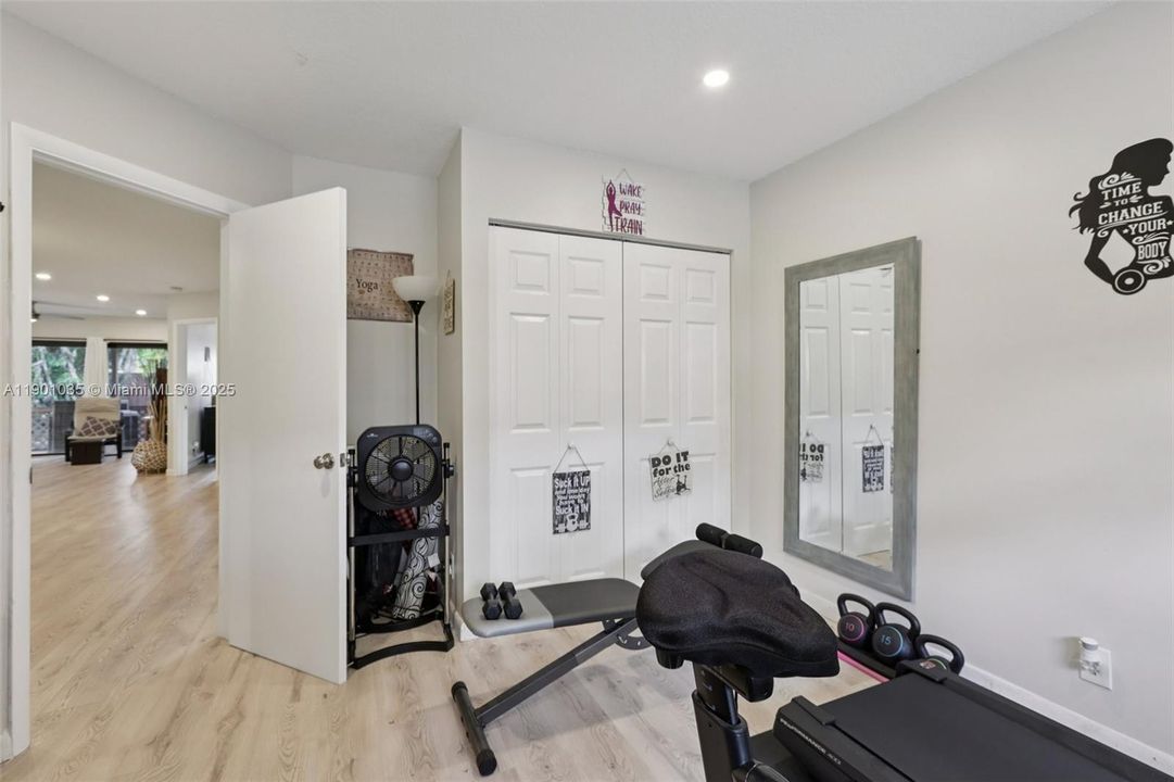 For Sale: $410,000 (2 beds, 2 baths, 1448 Square Feet)