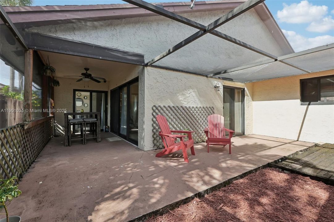 For Sale: $410,000 (2 beds, 2 baths, 1448 Square Feet)