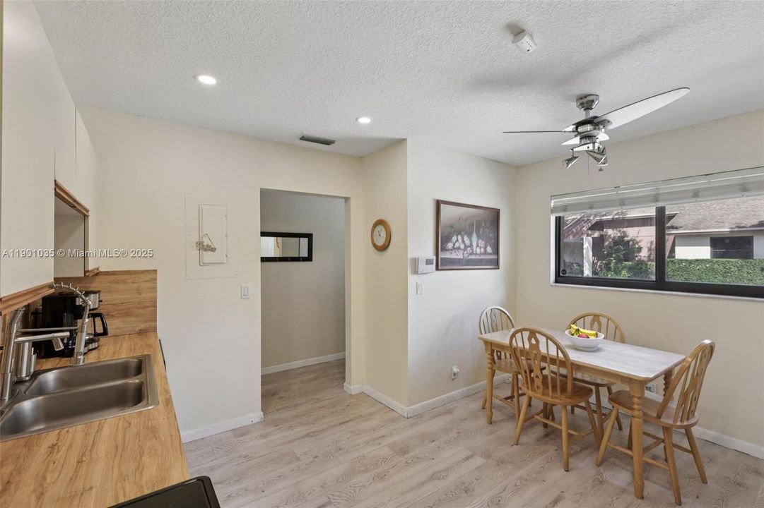 For Sale: $410,000 (2 beds, 2 baths, 1448 Square Feet)