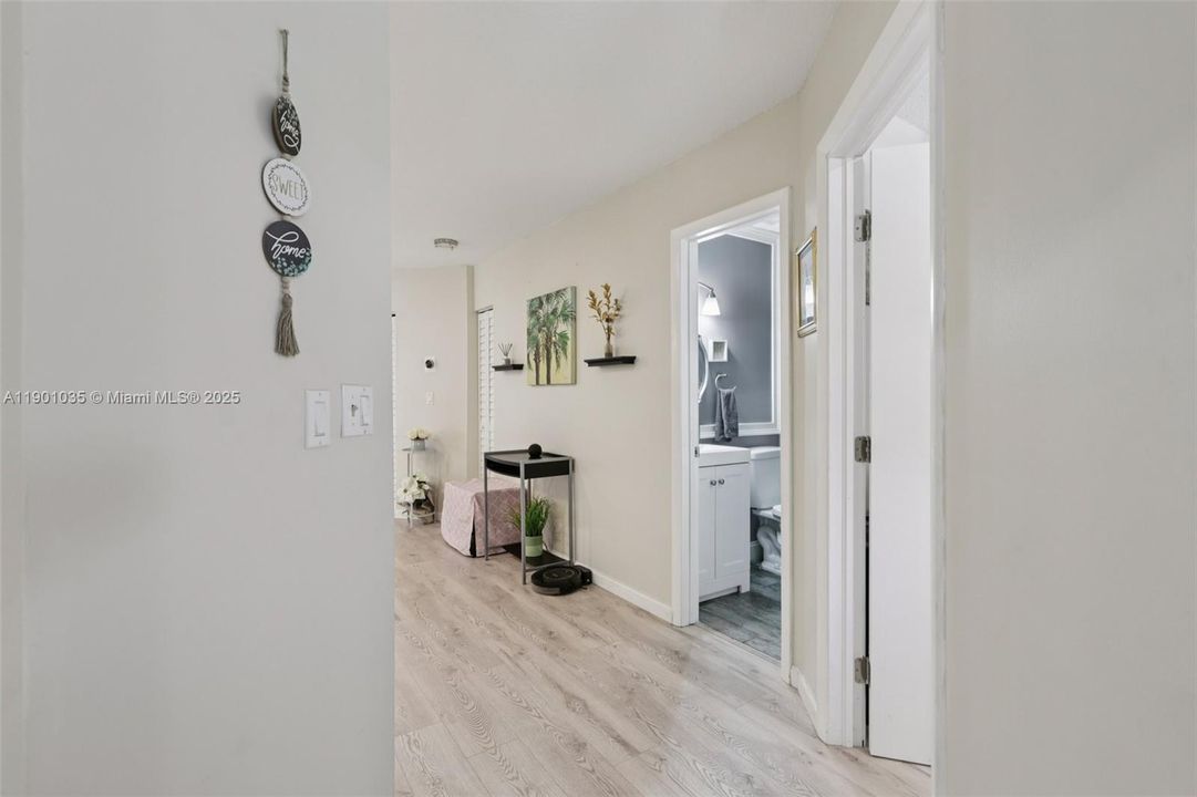 For Sale: $410,000 (2 beds, 2 baths, 1448 Square Feet)