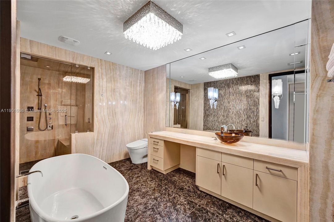 For Rent: $39,900 (4 beds, 6 baths, 4609 Square Feet)