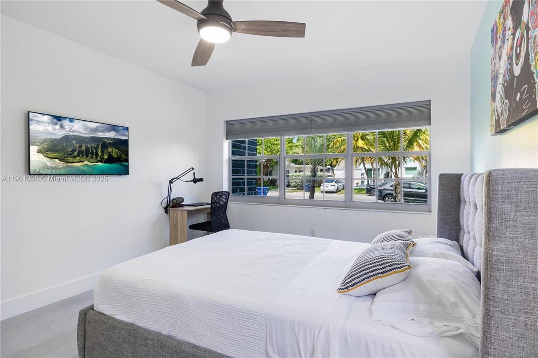 For Rent: $7,500 (3 beds, 2 baths, 1492 Square Feet)