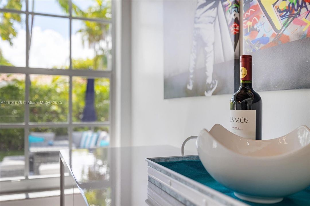 For Rent: $7,500 (3 beds, 2 baths, 1492 Square Feet)