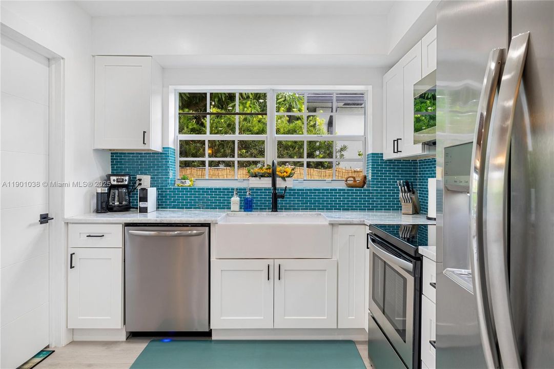 For Rent: $7,500 (3 beds, 2 baths, 1492 Square Feet)