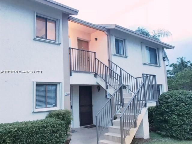 For Rent: $1,950 (2 beds, 2 baths, 825 Square Feet)