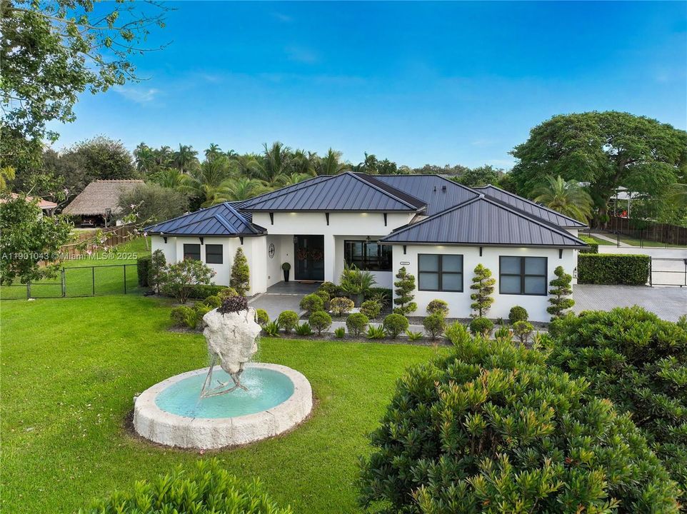 На продажу: $1,690,000 (5 спален, 4 ванн, 3198 Квадратных фут)