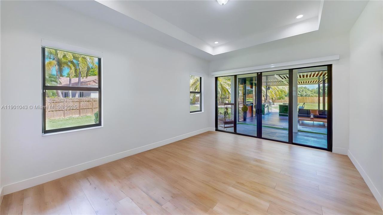 На продажу: $1,690,000 (5 спален, 4 ванн, 3198 Квадратных фут)