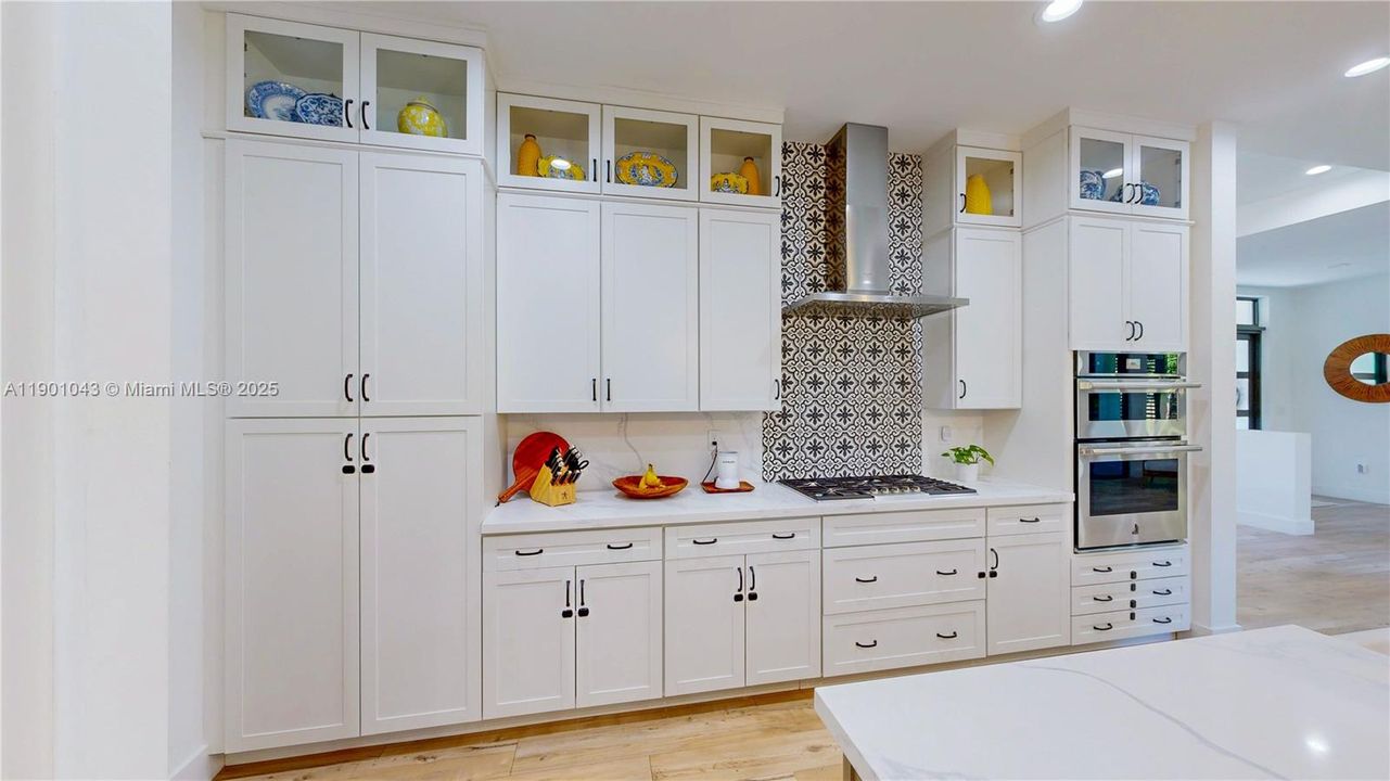 На продажу: $1,690,000 (5 спален, 4 ванн, 3198 Квадратных фут)