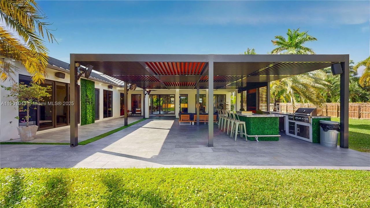 На продажу: $1,690,000 (5 спален, 4 ванн, 3198 Квадратных фут)