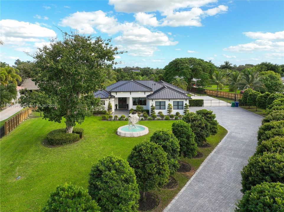 На продажу: $1,690,000 (5 спален, 4 ванн, 3198 Квадратных фут)