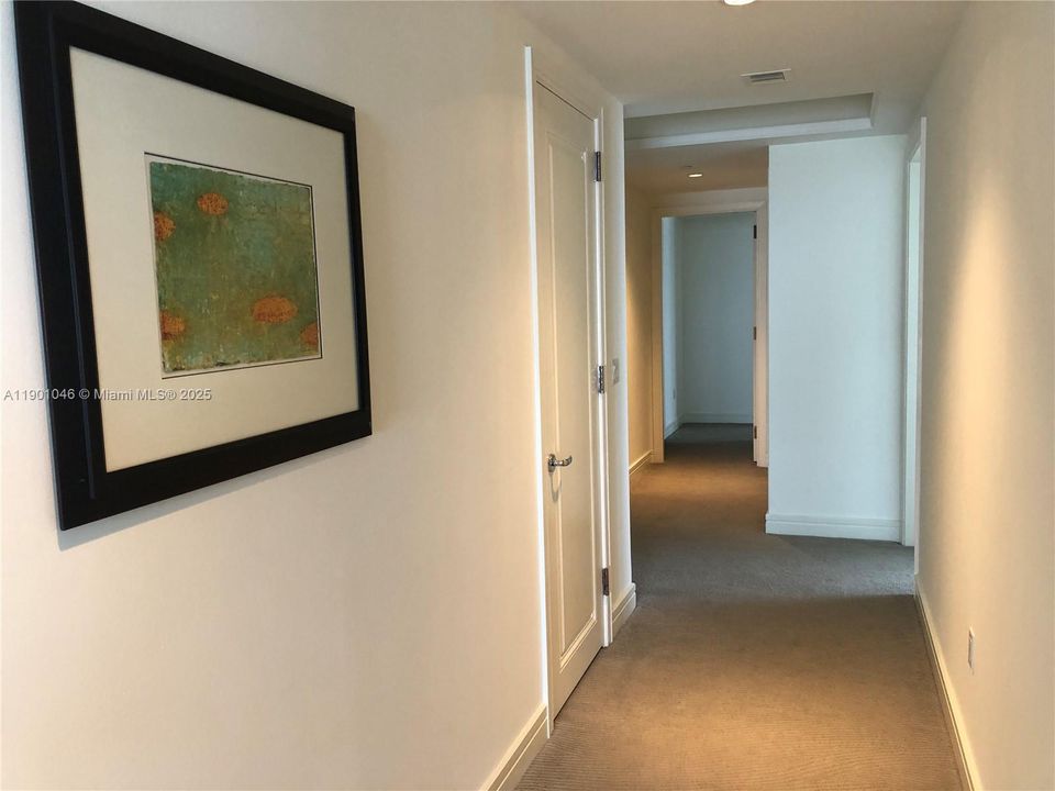 出租: $15,000 (2 贝兹, 2 浴室, 2062 平方英尺)