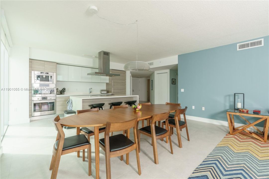 For Rent: $8,000 (3 beds, 3 baths, 1892 Square Feet)