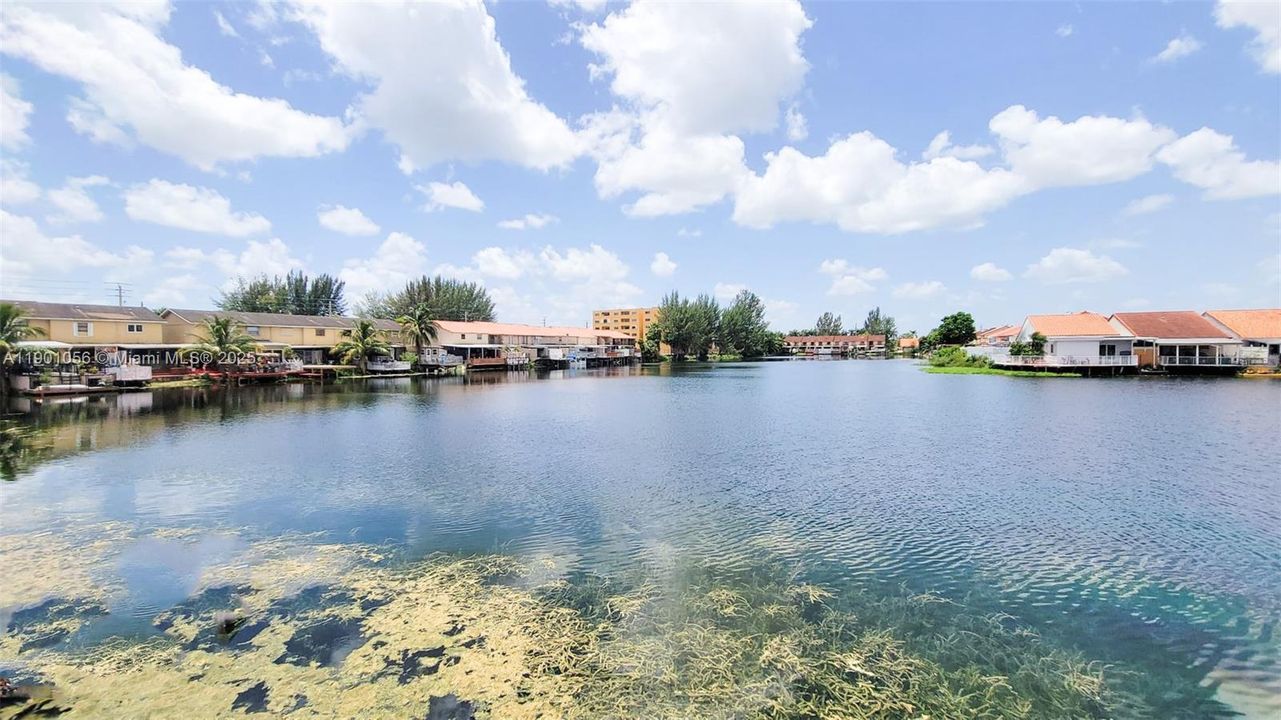 待售: $410,000 (3 贝兹, 2 浴室, 1317 平方英尺)