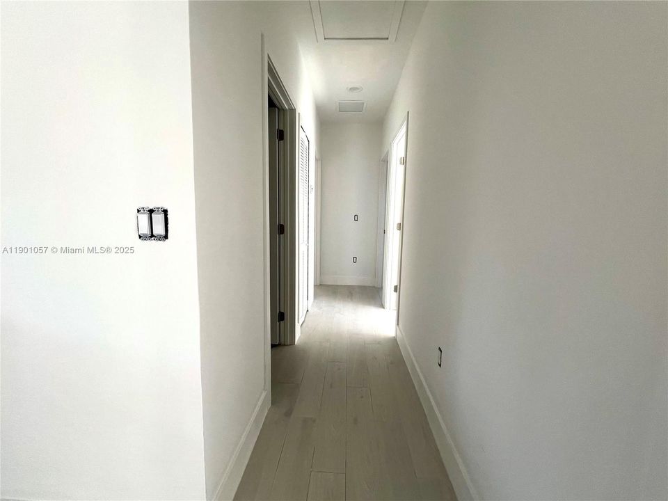 For Sale: $599,000 (4 beds, 2 baths, 1698 Square Feet)