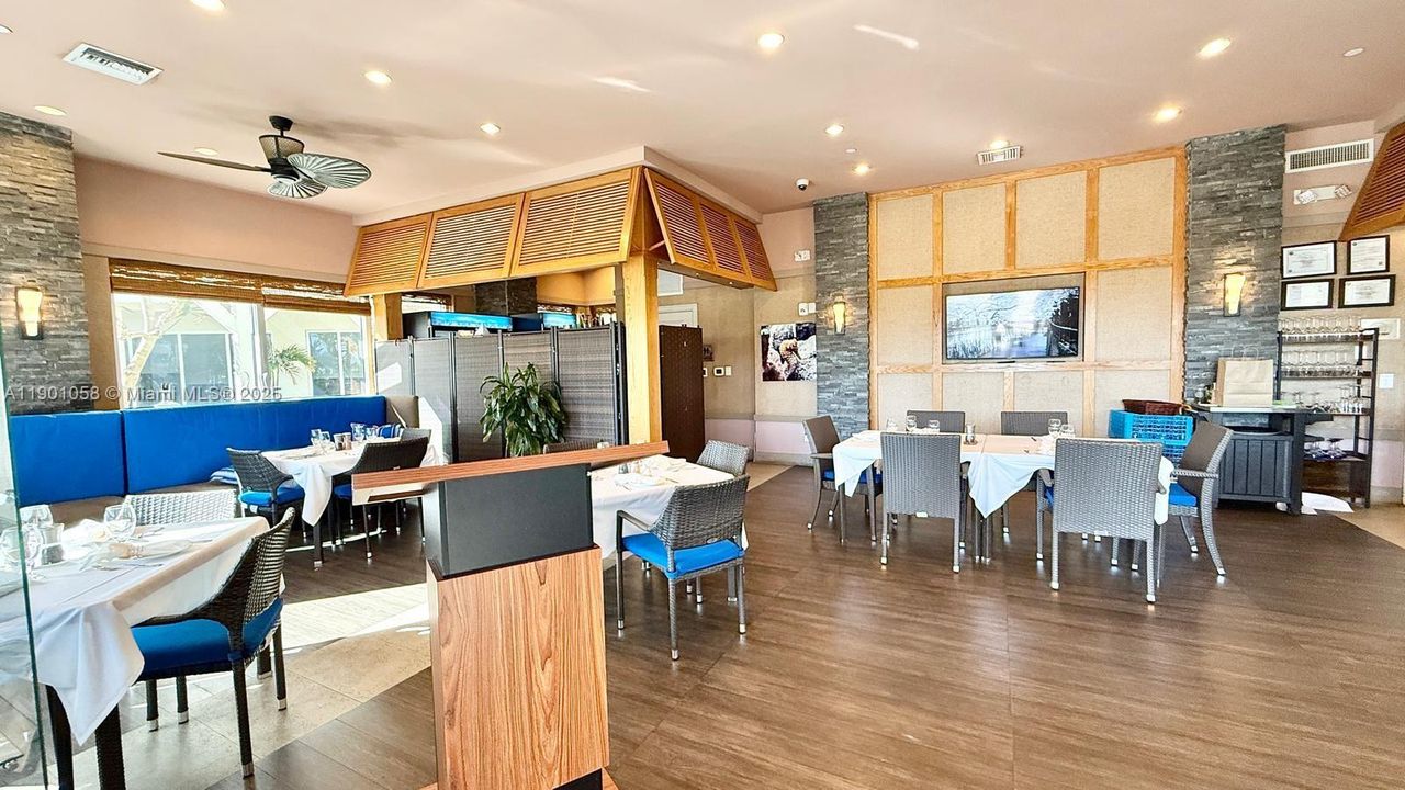 En Renta: $16,500 (3 camas, 3 baños, 2660 Pies cuadrados)