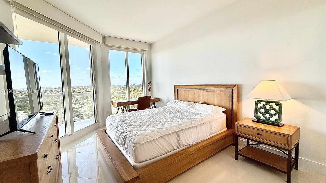 En Renta: $16,500 (3 camas, 3 baños, 2660 Pies cuadrados)