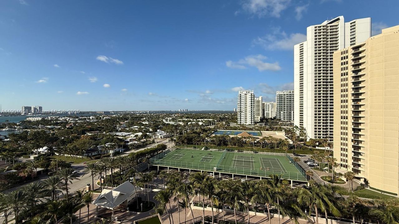 En Renta: $16,500 (3 camas, 3 baños, 2660 Pies cuadrados)