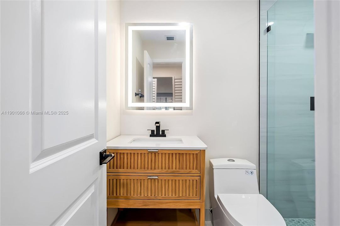 В аренду: $2,999 (2 спален, 2 ванн, 1411 Квадратных фут)