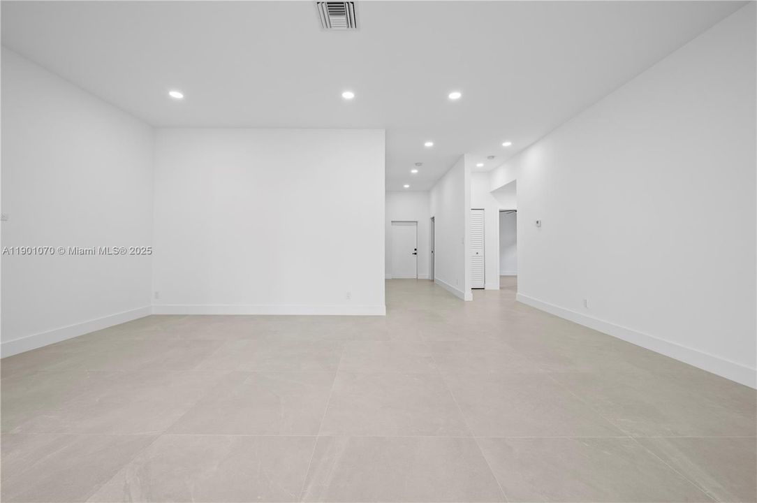 En Renta: $4,500 (3 camas, 2 baños, 1857 Pies cuadrados)