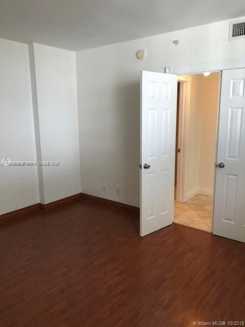 Recently Rented: $2,375 (1 beds, 1 baths, 816 Square Feet)