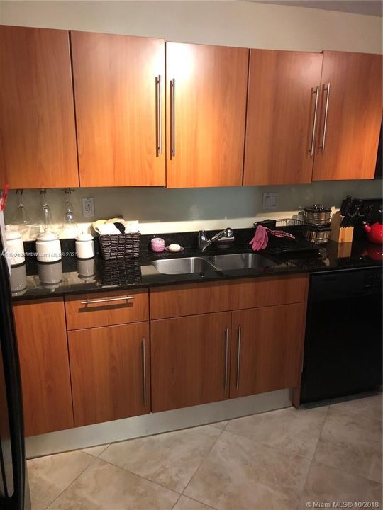 Recently Rented: $2,375 (1 beds, 1 baths, 816 Square Feet)