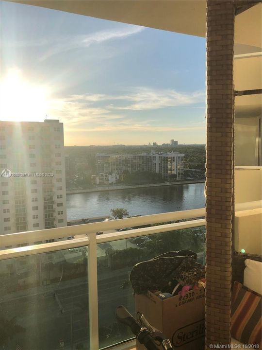 Recently Rented: $2,375 (1 beds, 1 baths, 816 Square Feet)