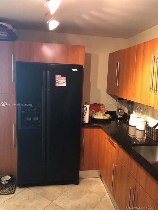 Recently Rented: $2,375 (1 beds, 1 baths, 816 Square Feet)