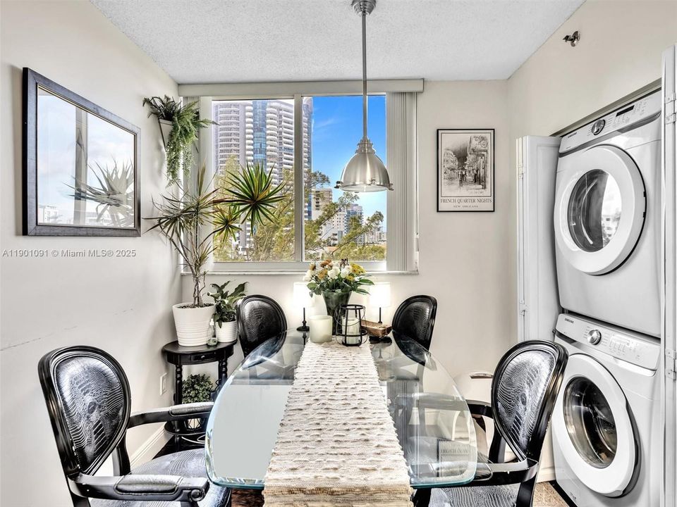 For Rent: $4,200 (2 beds, 2 baths, 1330 Square Feet)