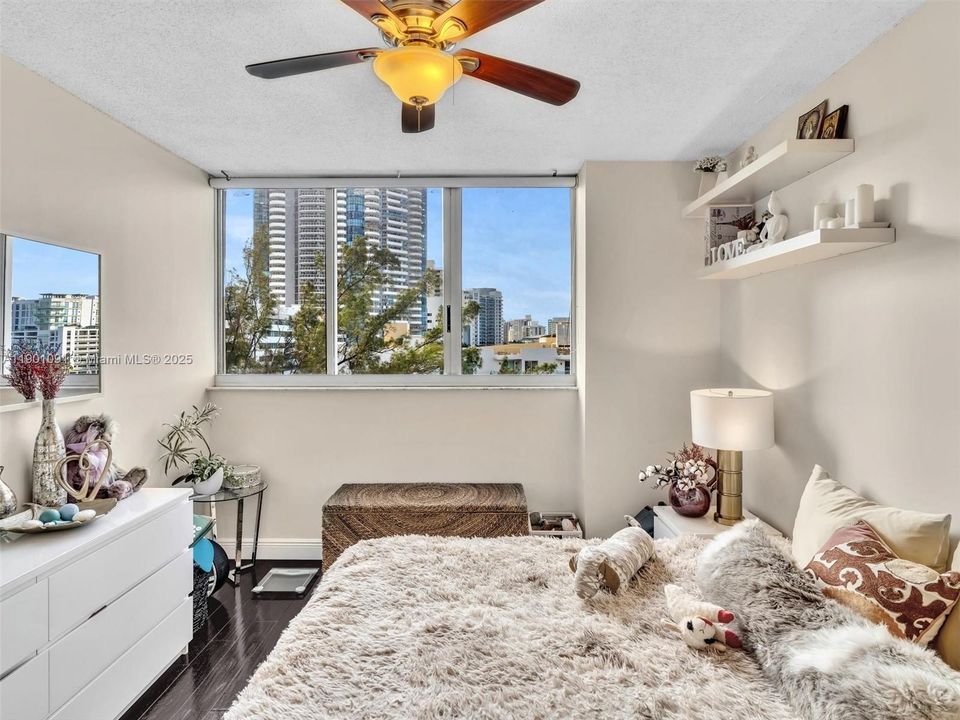 For Rent: $4,200 (2 beds, 2 baths, 1330 Square Feet)