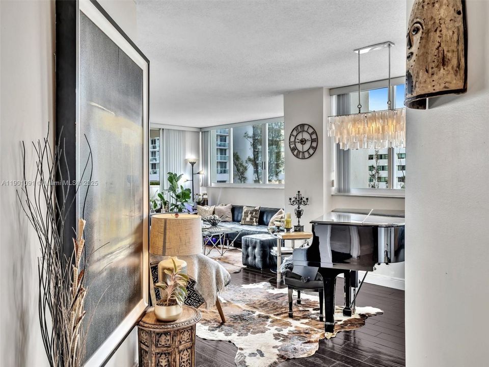 For Rent: $4,200 (2 beds, 2 baths, 1330 Square Feet)